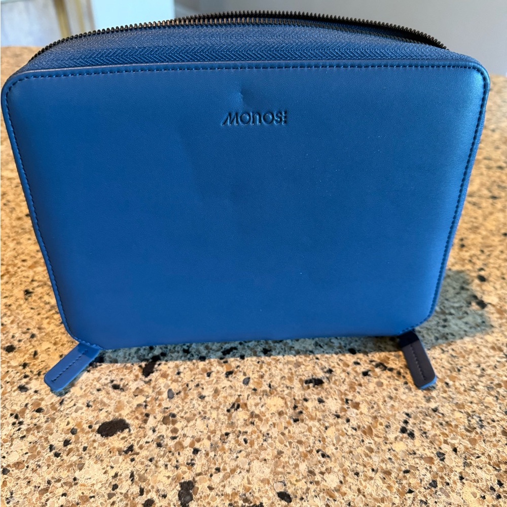 Monos Oxford Blue Metro Folio Kit